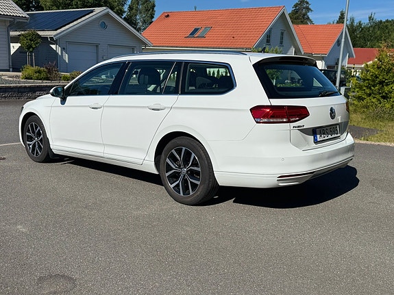 Volkswagen Passat 4 of 5