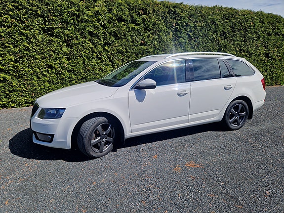 Skoda Octavia 8 of 12