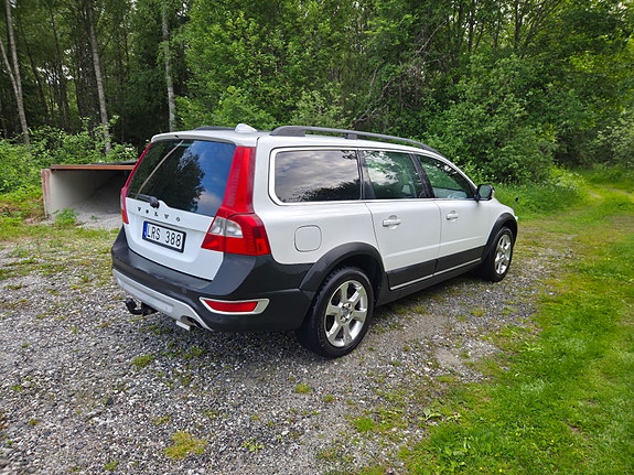 Volvo XC70 4 of 5