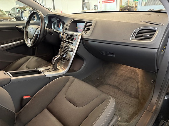 Volvo V60 14 of 20