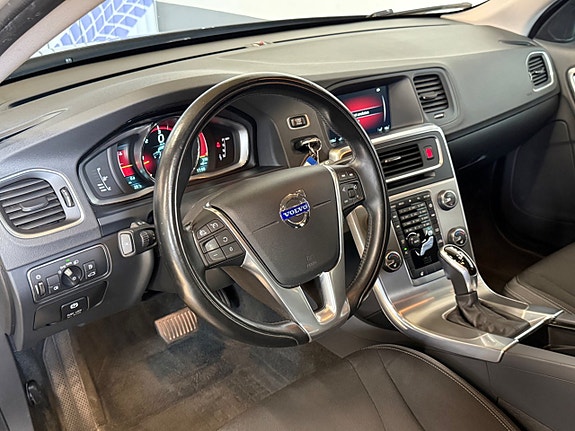Volvo V60 10 of 20