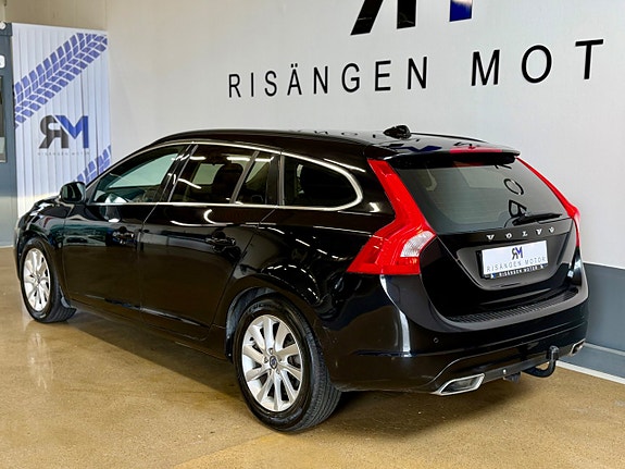 Volvo V60 4 of 20