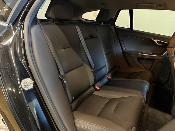 Volvo V60 16 of 20