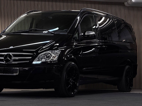 Mercedes-Benz Viano 3 of 5