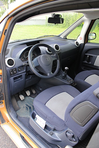 Peugeot 1007 2 of 6