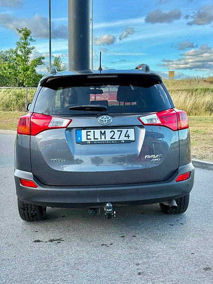 Toyota RAV4 2 of 30