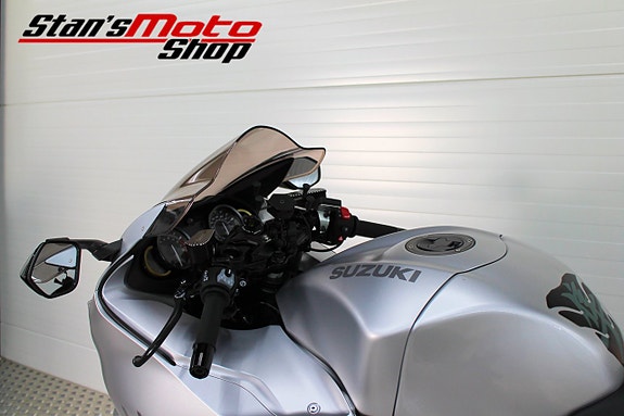 Suzuki GSX-R 1300 Hayabusa ABS Dominator 17 of 21