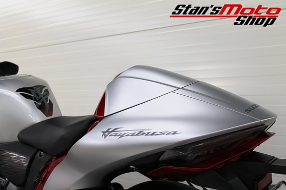 Suzuki GSX-R 1300 Hayabusa ABS Dominator 16 of 21