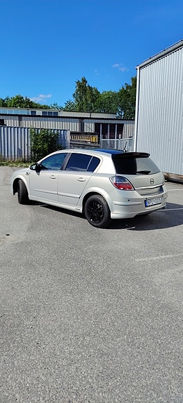 Opel Astra 3 of 5
