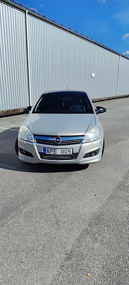 Opel Astra 2 of 5