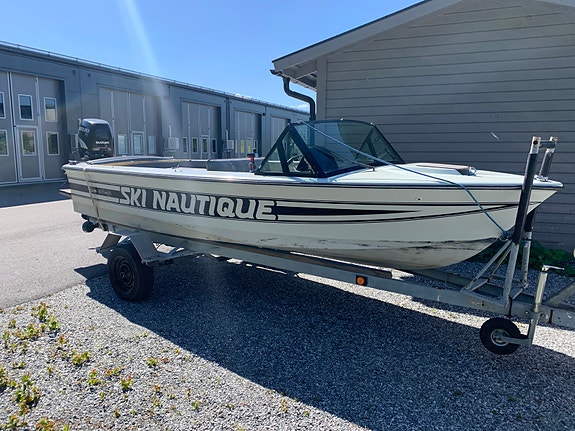 Ski Nautique 2 of 5