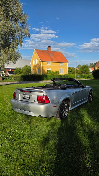 Ford Mustang 5 of 5