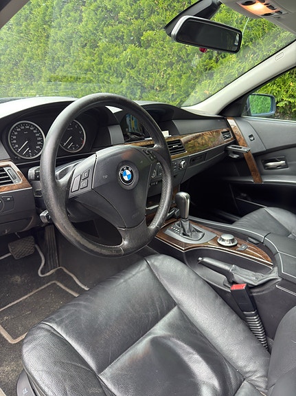 BMW 525i 7 of 8
