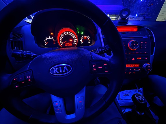 Kia Ceed 8 of 13