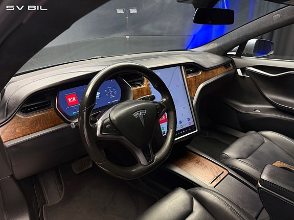 Tesla Model S 11 of 30