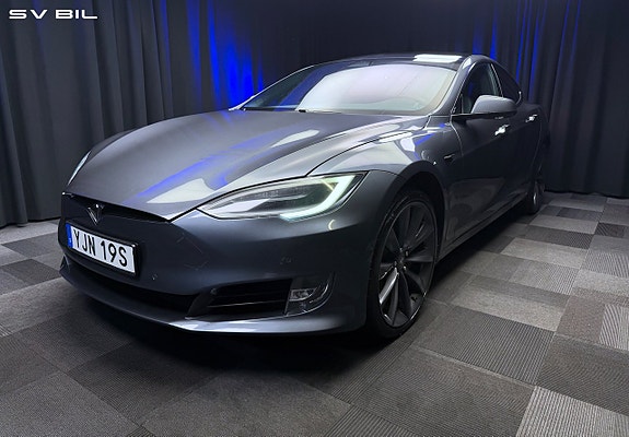 Tesla Model S 8 of 30