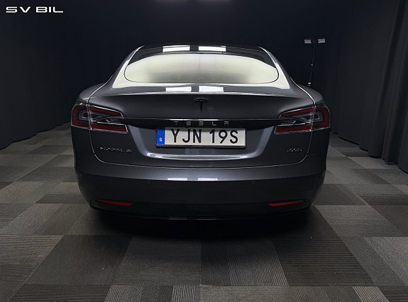 Tesla Model S 5 of 30