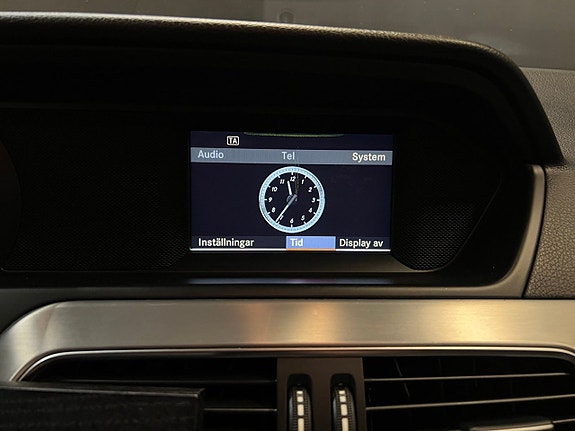 Mercedes-Benz C220 22 of 22