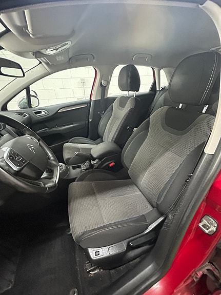 Citroen C4 7 of 8