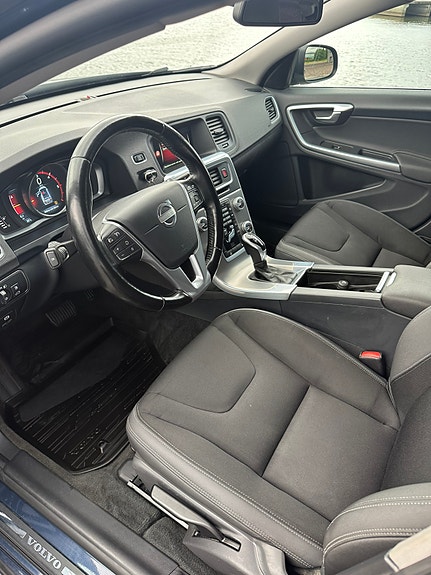 Volvo V60 5 of 5