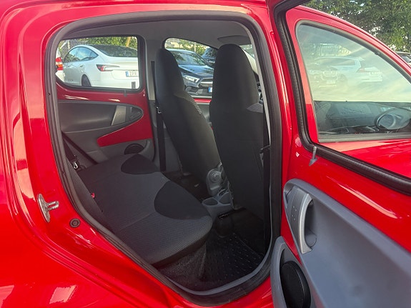 Toyota Aygo 13 of 14