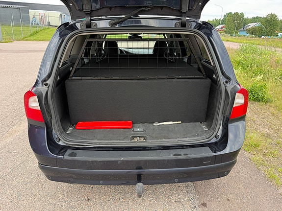 Volvo V70 11 of 11