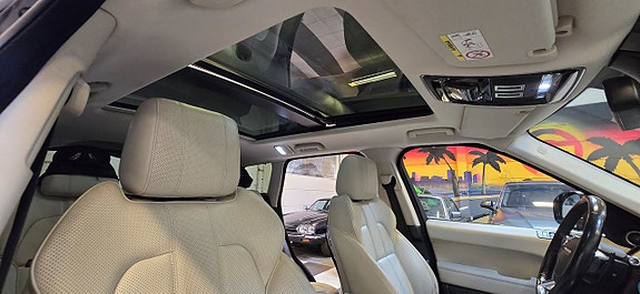 Land Rover Range Rover Sport 19 of 19