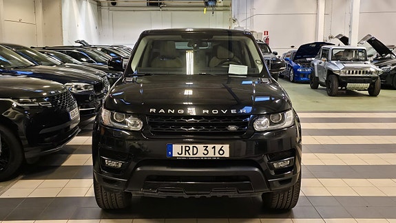 Land Rover Range Rover Sport 3 of 5