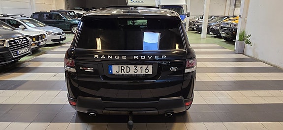 Land Rover Range Rover Sport 13 of 19