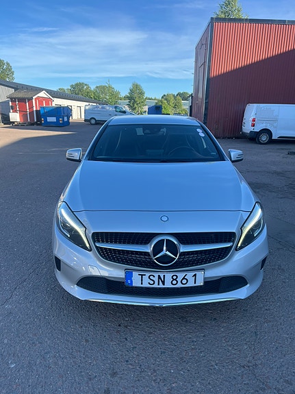 Mercedes-Benz A180 d 3 of 5