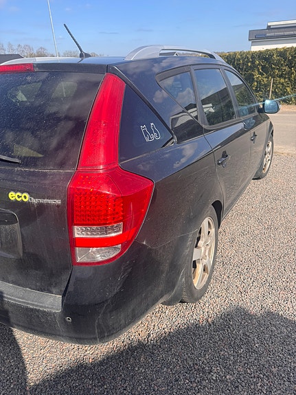 Kia Ceed 4 of 5
