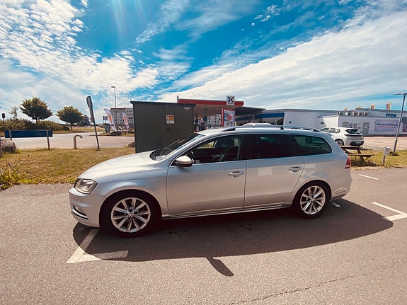 Volkswagen Passat 22 of 28