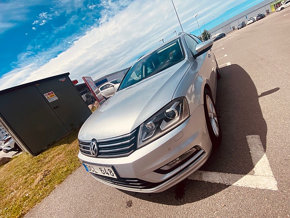 Volkswagen Passat 3 of 28