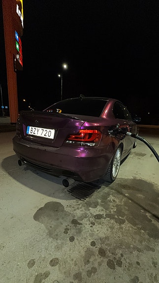 BMW 123d 4 of 5
