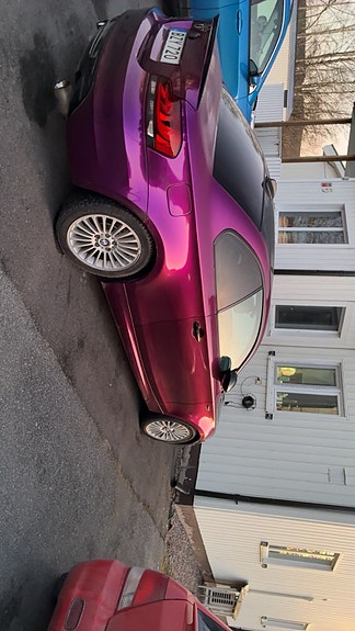 BMW 123d 2 of 5