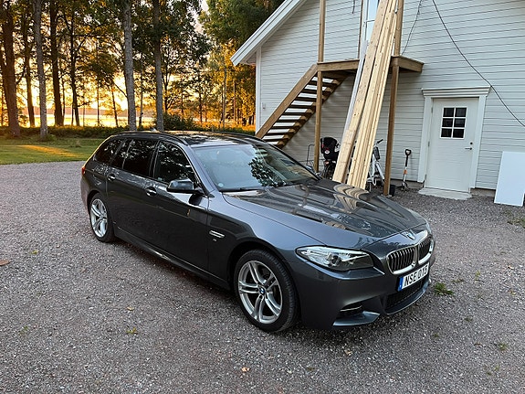 BMW 520d 4 of 5