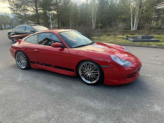 Porsche 911 GT3 4 of 5