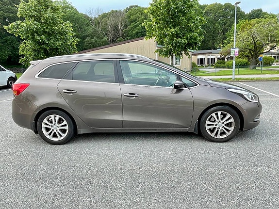 Kia Ceed 3 of 5
