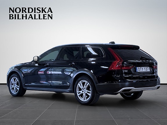 Volvo V90 Cross Country 5 of 5