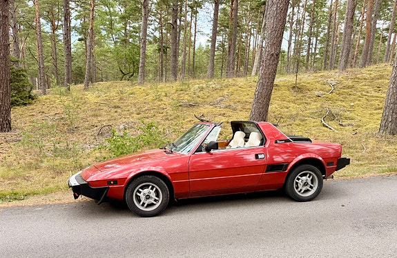 Fiat X 1/9 2 of 5