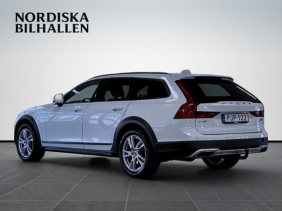 Volvo V90 Cross Country 5 of 5