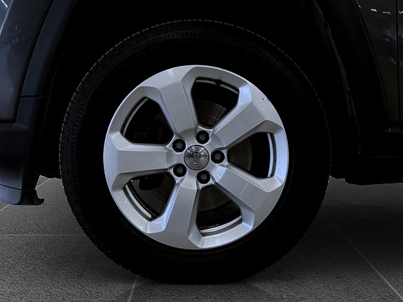 Jeep Compass 16 of 16