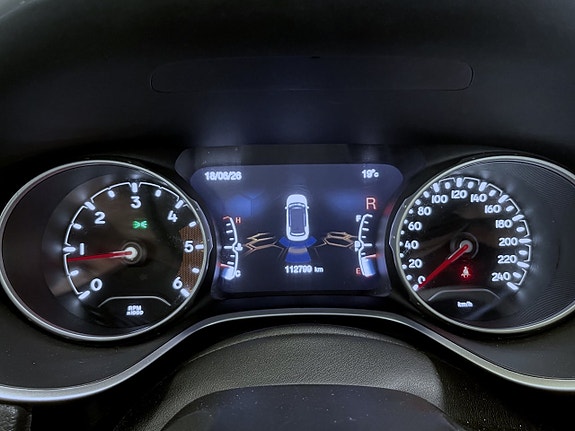 Jeep Compass 10 of 16