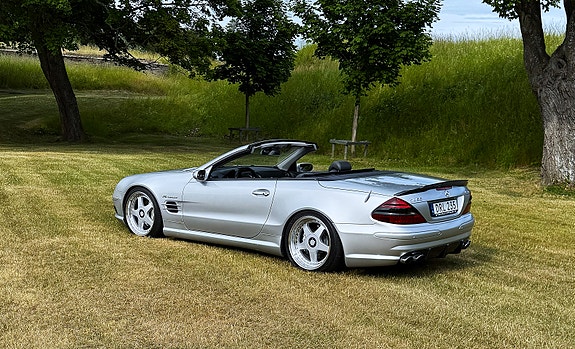 Mercedes-Benz SL55 3 of 5