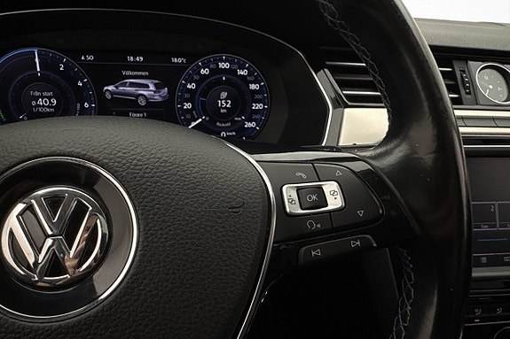 Volkswagen Passat 22 of 29