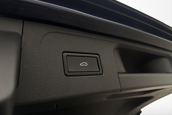 Volkswagen Passat 28 of 29