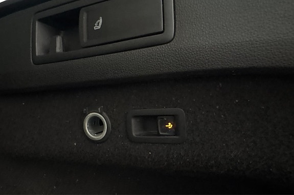 Volkswagen Passat 29 of 29