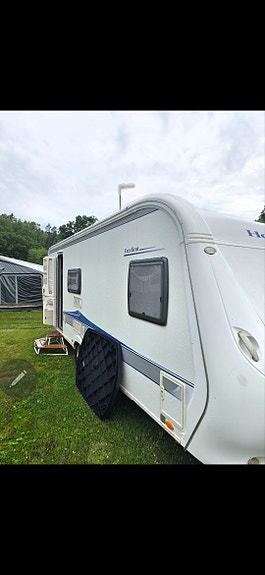 Hobby 560 KMFE EXCELLENT 2 of 22
