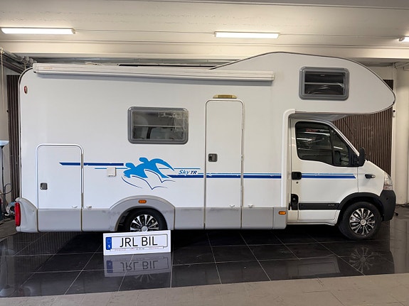 Renault KNAUS Sky Traveller 600 DKG Barnkammare Fukttestad UA 5021 mil 2.5 dCi