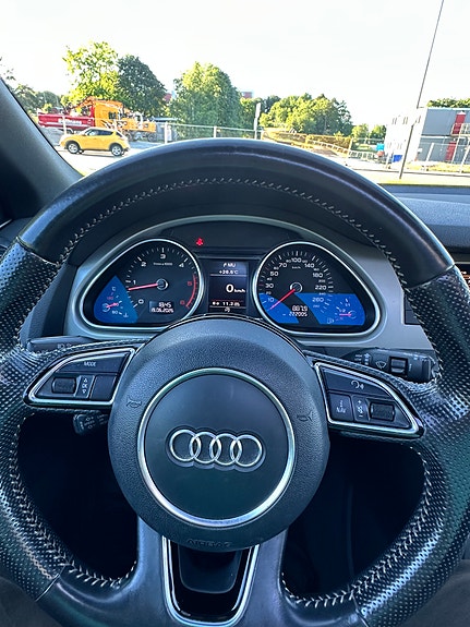 Audi Q7 5 of 5